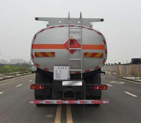 專威牌HTW5250GJYDQ型東風(fēng)天錦小三軸加油車