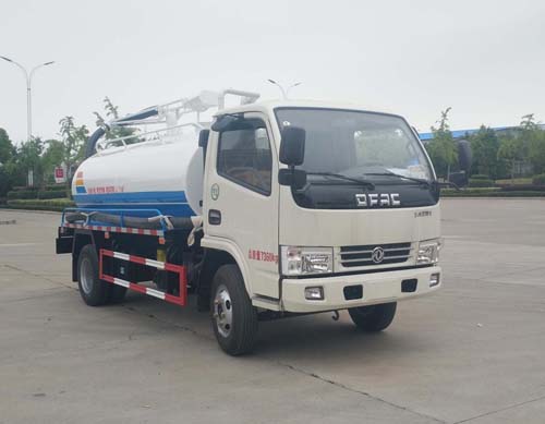 東風多利卡5噸吸糞車